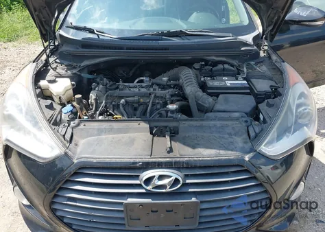 2013 Hyundai Veloster Turbo W/Black z USA, uszkodzony, nr VIN KMHTC6AE2DU111256